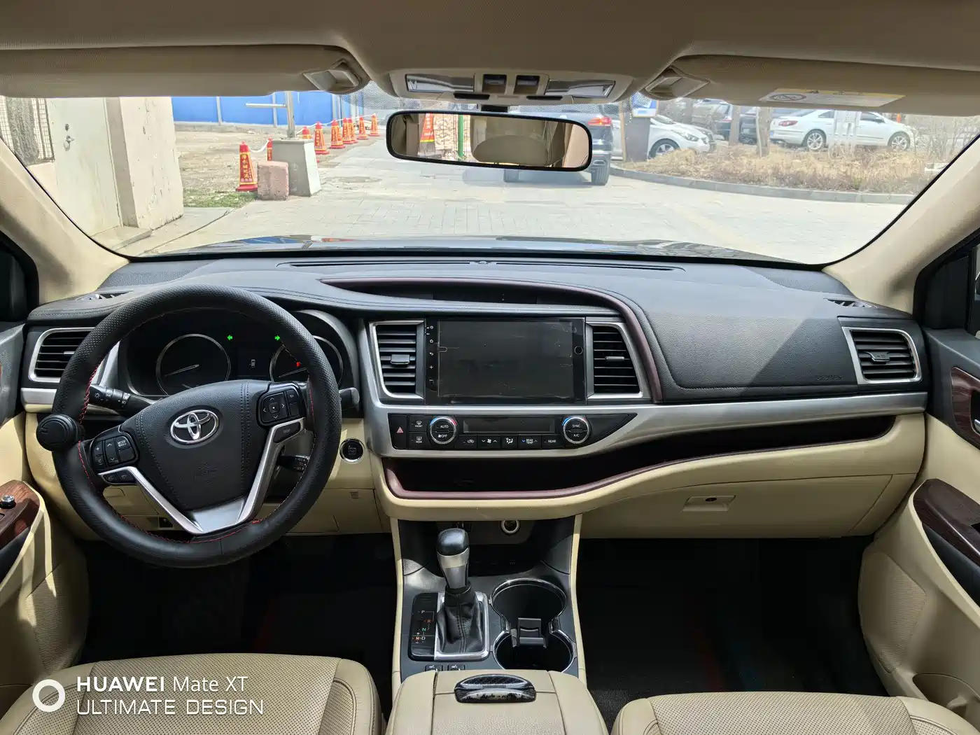 Toyota Highlander 2015 2.0T AWD Luxury Edition 7-seater фото 6