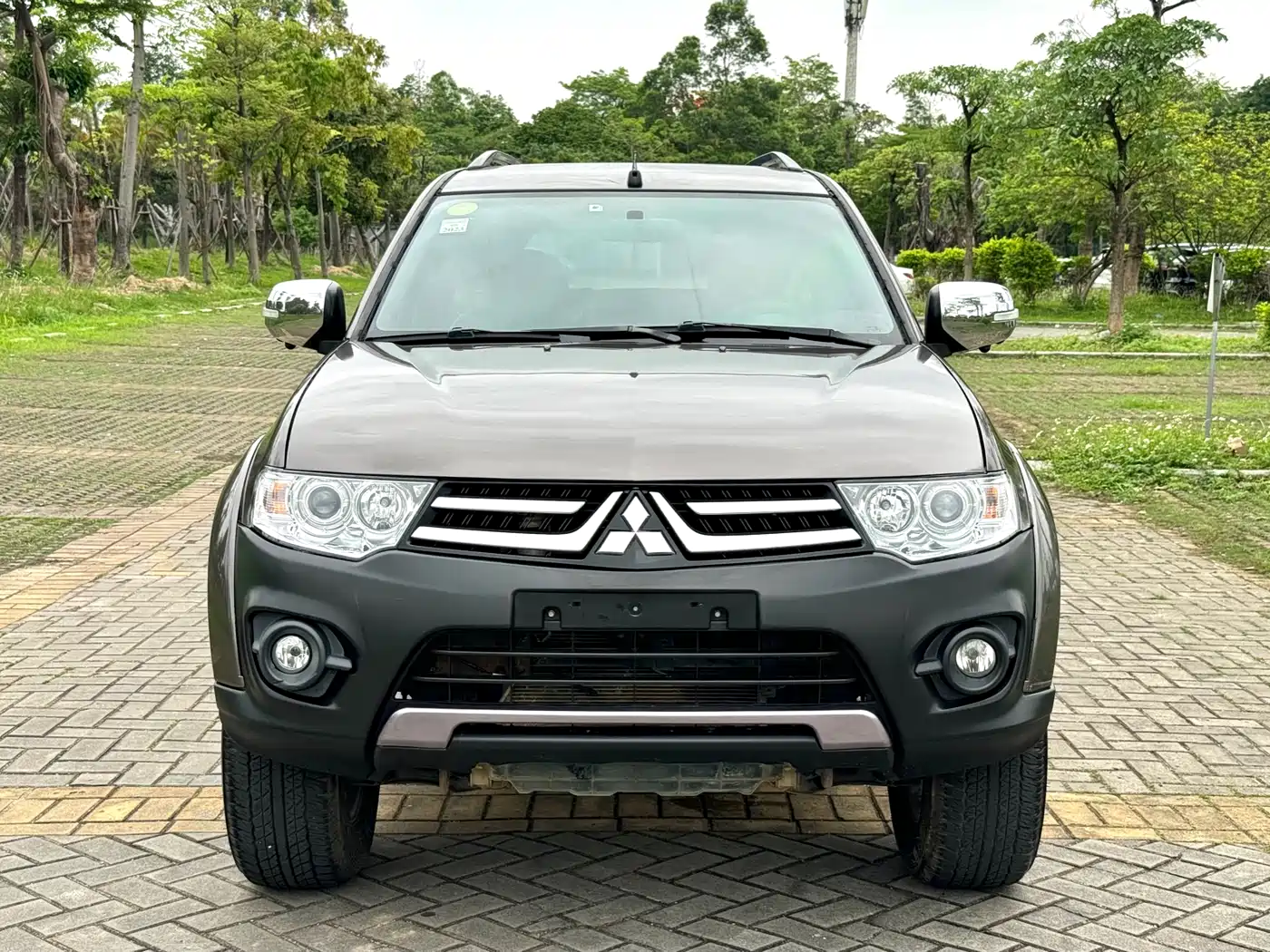 Mitsubishi Pajero Sport 2013 3.0L AWD Executive фото 2