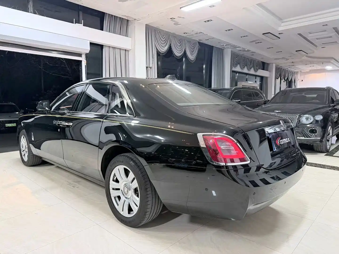 Фото 9 - Rolls-Royce Ghost