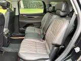 Фото 12 - Ford Edge