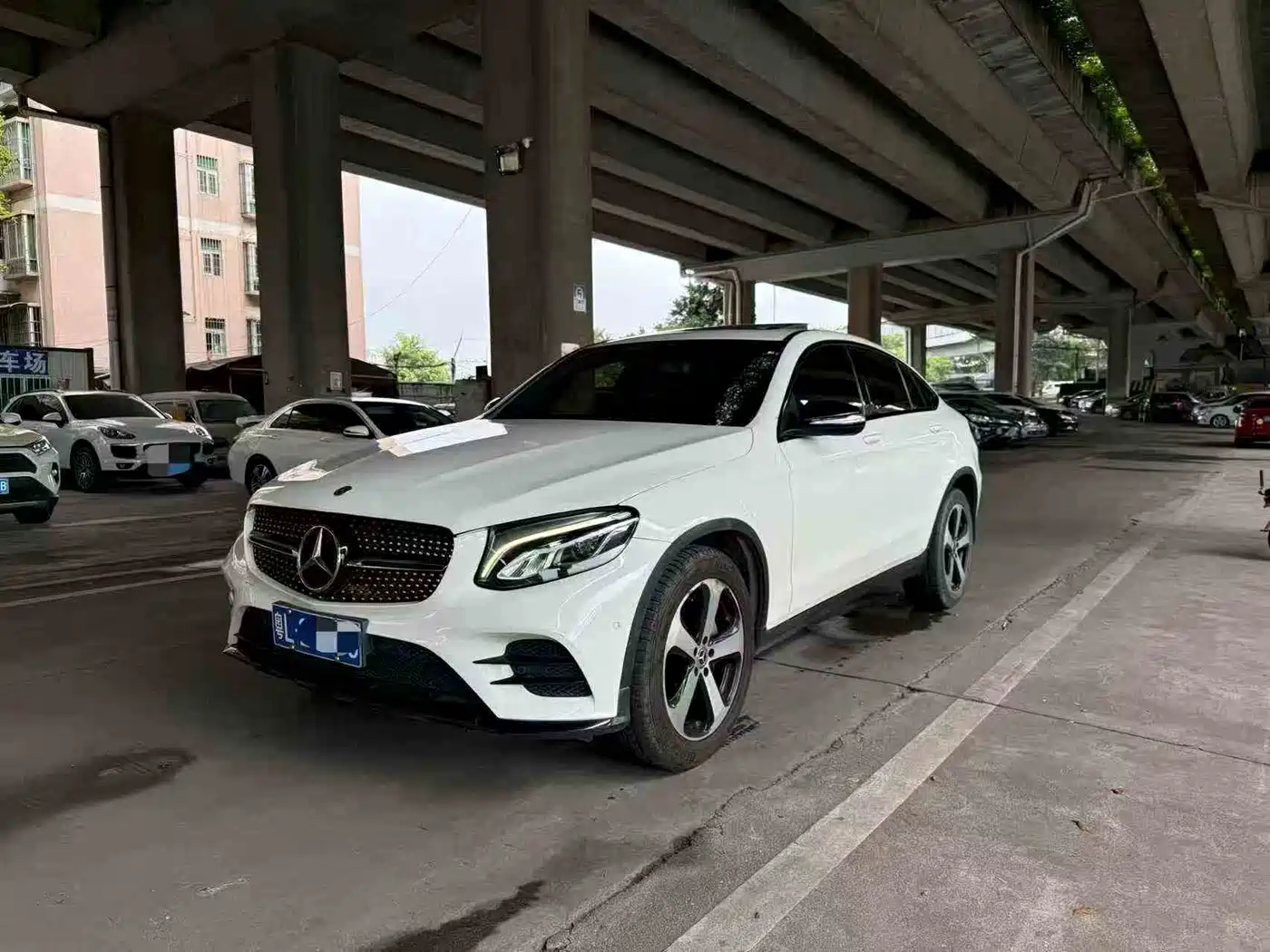 Mercedes-Benz GLC Coupe 2017 GLC 200 4MATIC Coupe SUV