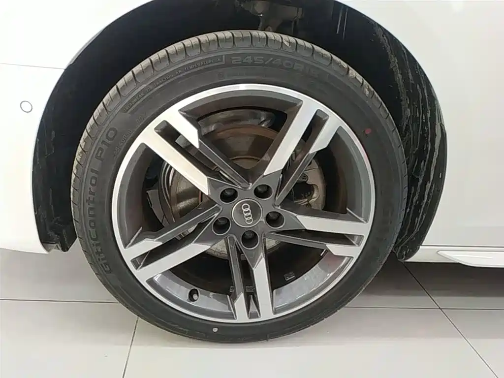Audi A4L 2020 40 TFSI quattro Luxury Dynamic фото 23