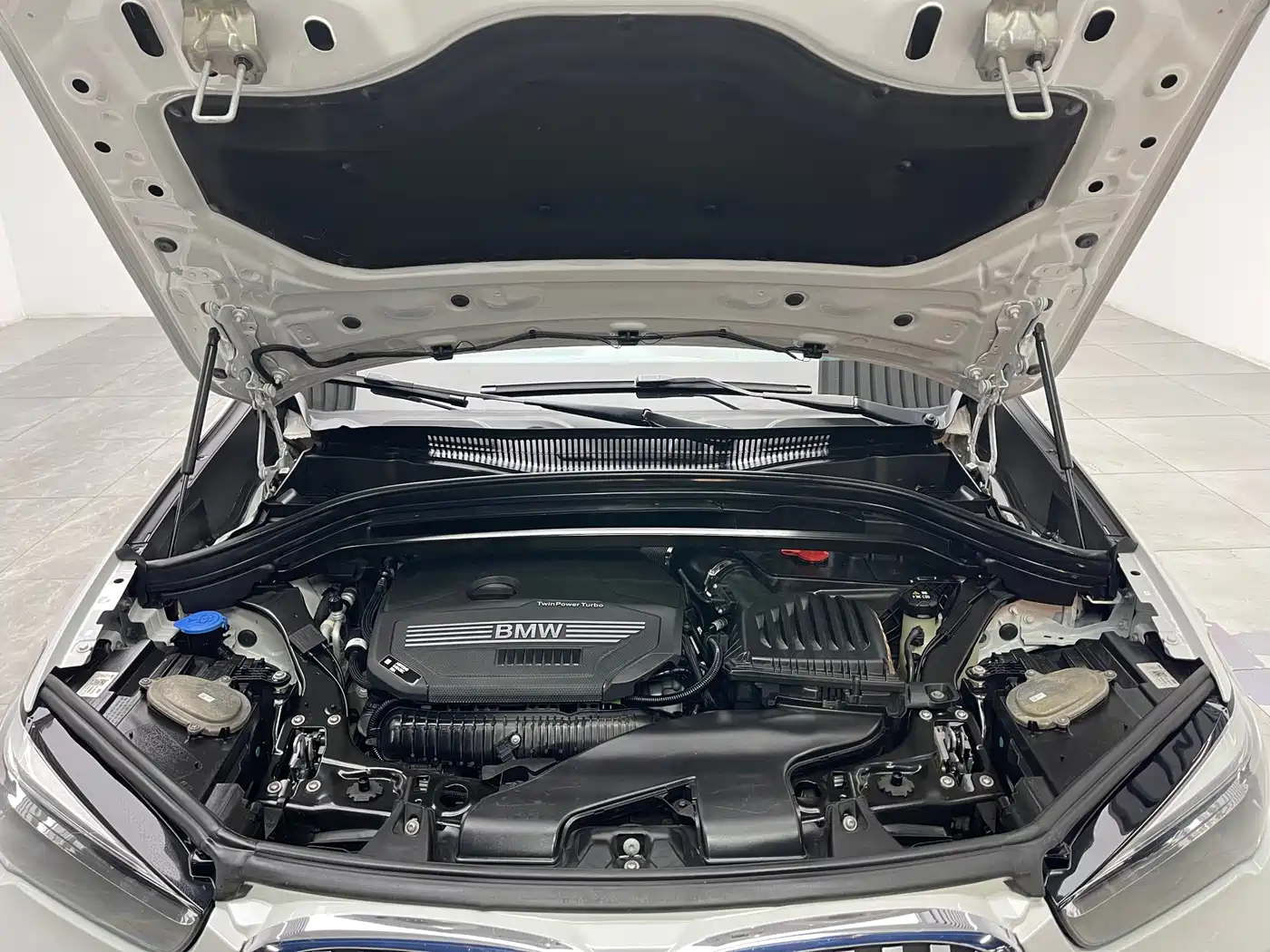 BMW X1 2022 sDrive25Li Leading фото 9