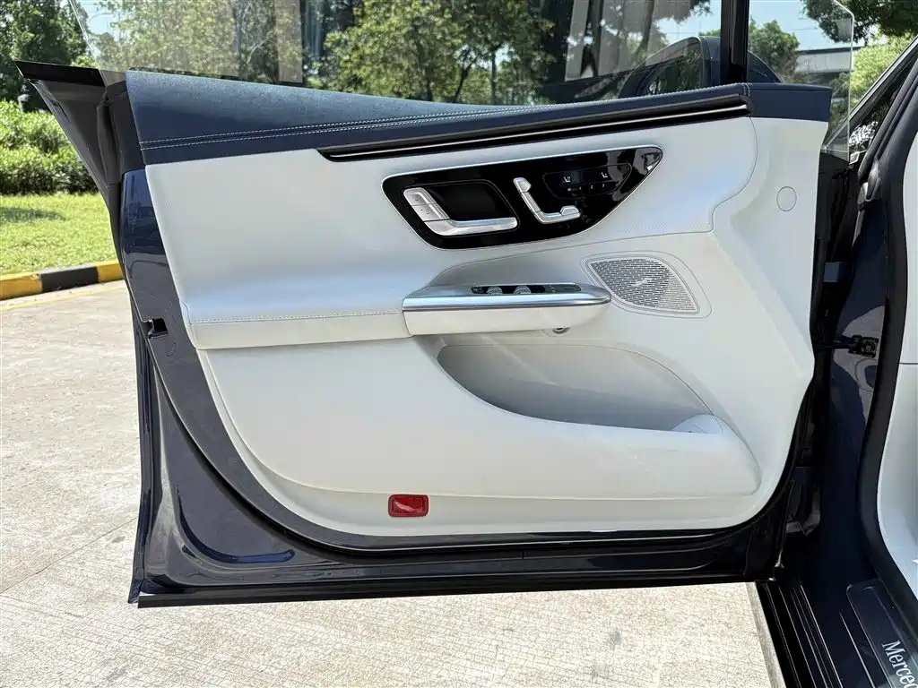 Mercedes-Benz EQE 2022 350 Pioneer Edition фото 18