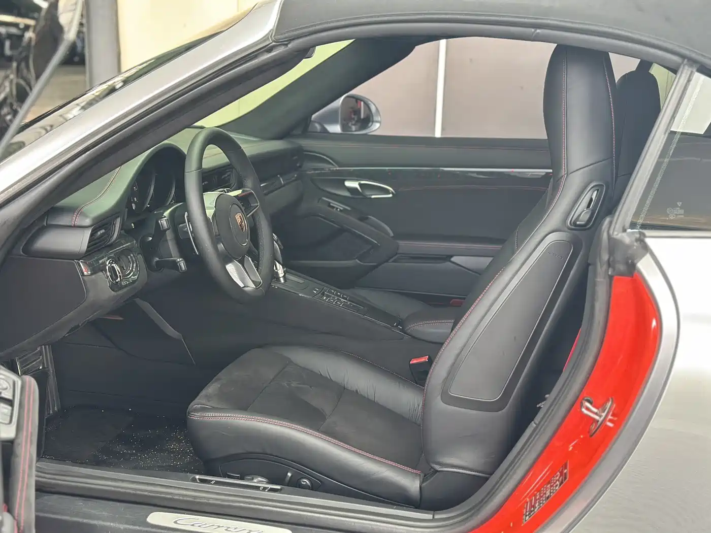 Porsche 911 2016 Carrera Cabriolet 3.0T фото 7