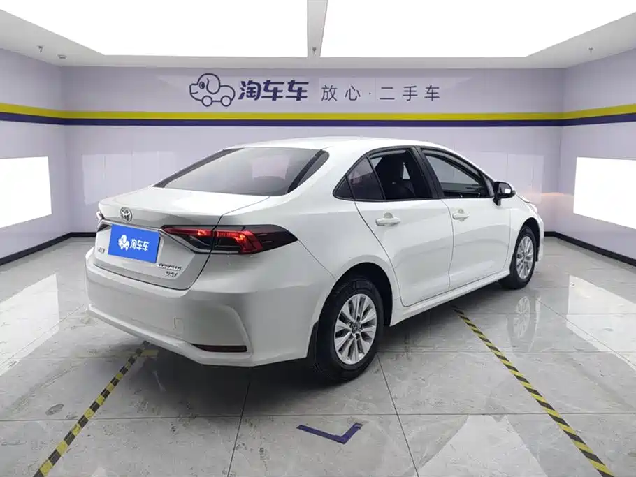 Toyota Corolla 2019 1.2T S-CVT GL Pioneer Edition фото 3