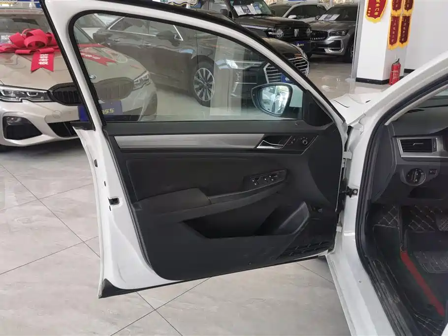 Volkswagen Bora 2019 Bora Legend 1.5L Automatic Fashion China VI фото 7