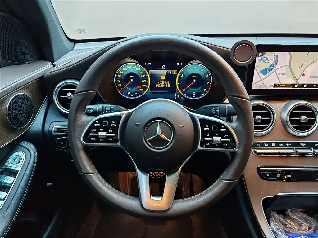 Mercedes-Benz GLC 2022 Facelift GLC 300 L 4MATIC Dynamic Collector's Edition фото 14