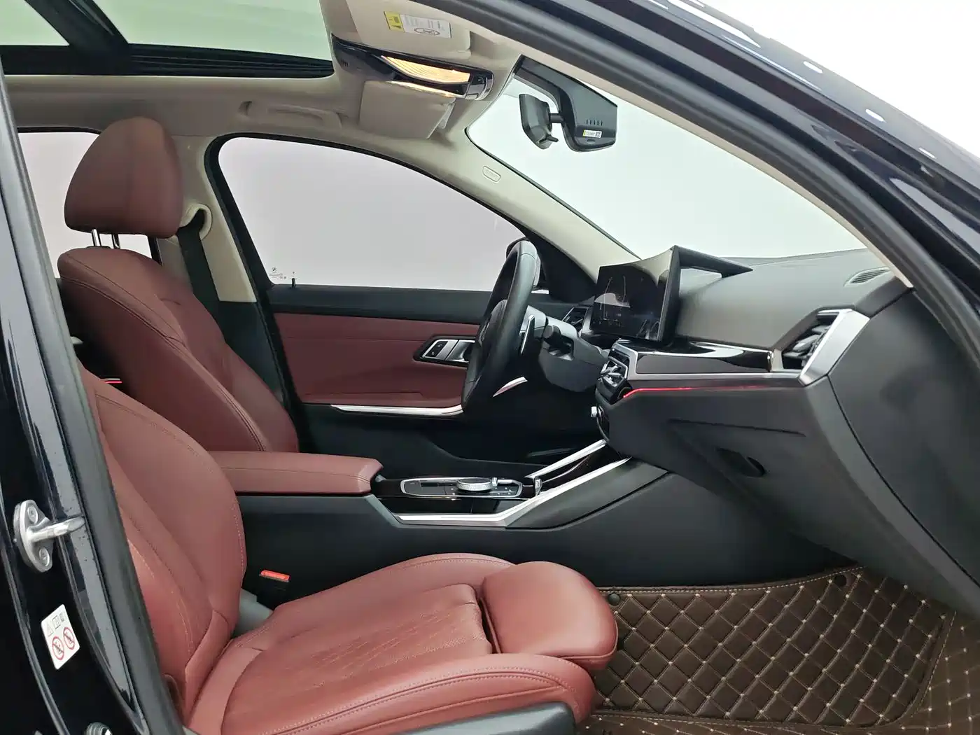 BMW 3 Series 2023 320Li M Sport Package фото 10