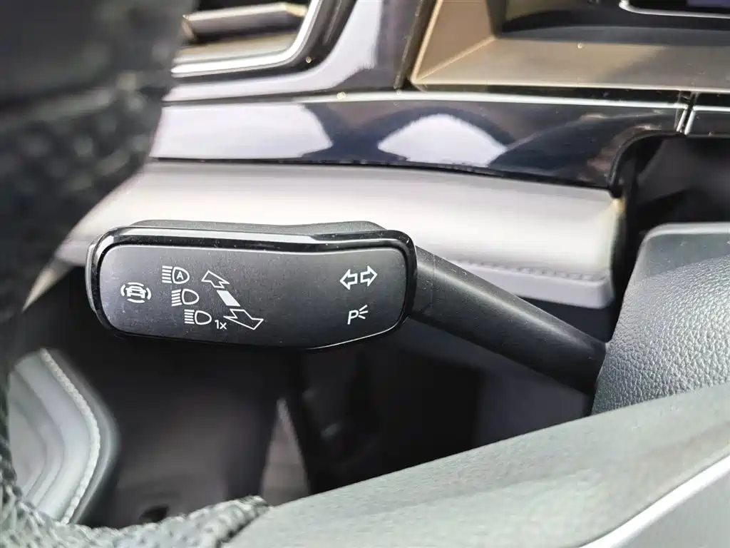 Volkswagen Teramont 2024 380TSI 4WD Prestige Flagship Edition фото 27