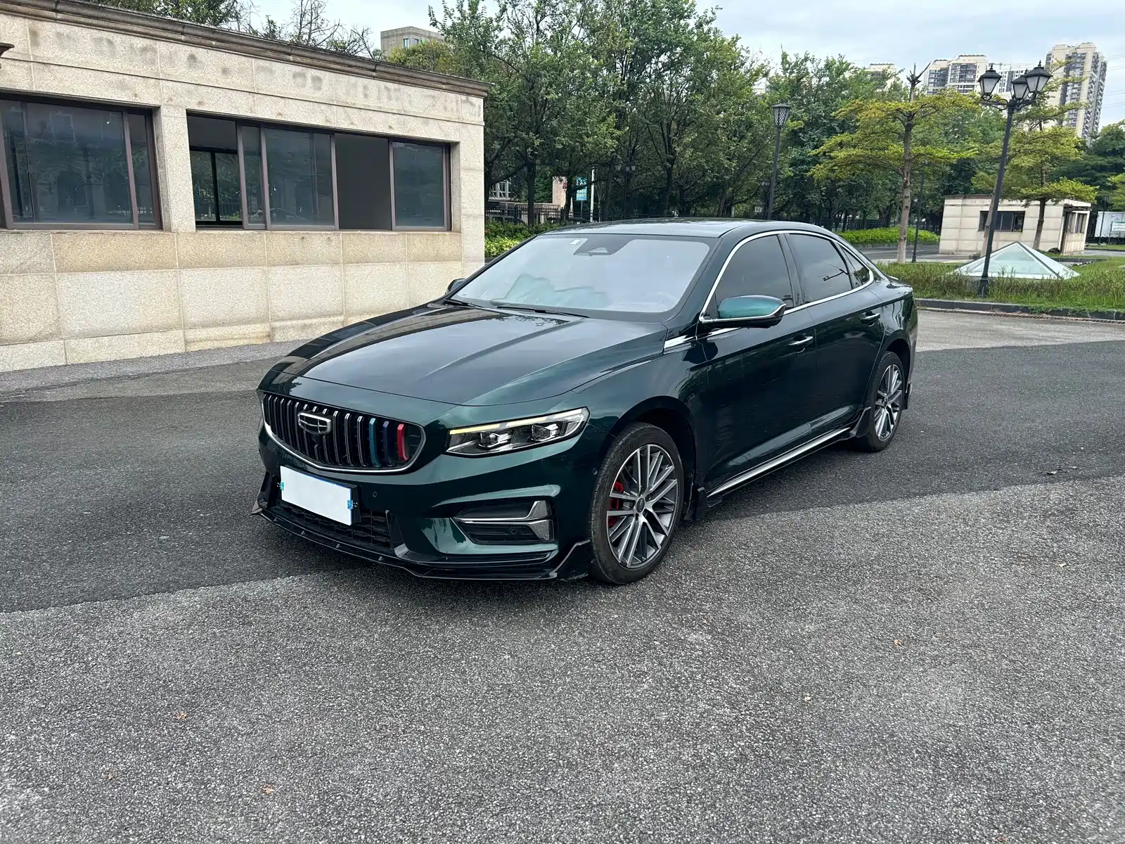Фото 3 - Geely Preface