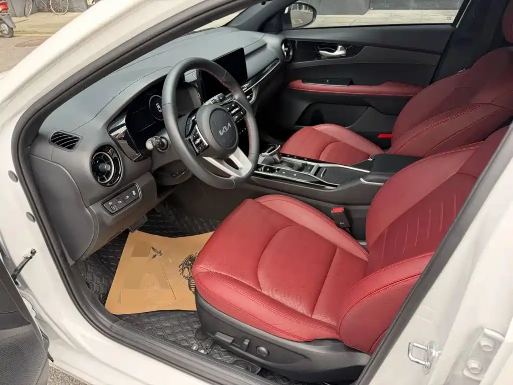 Kia K3 2023 2023 1.5L CVT Premium Edition