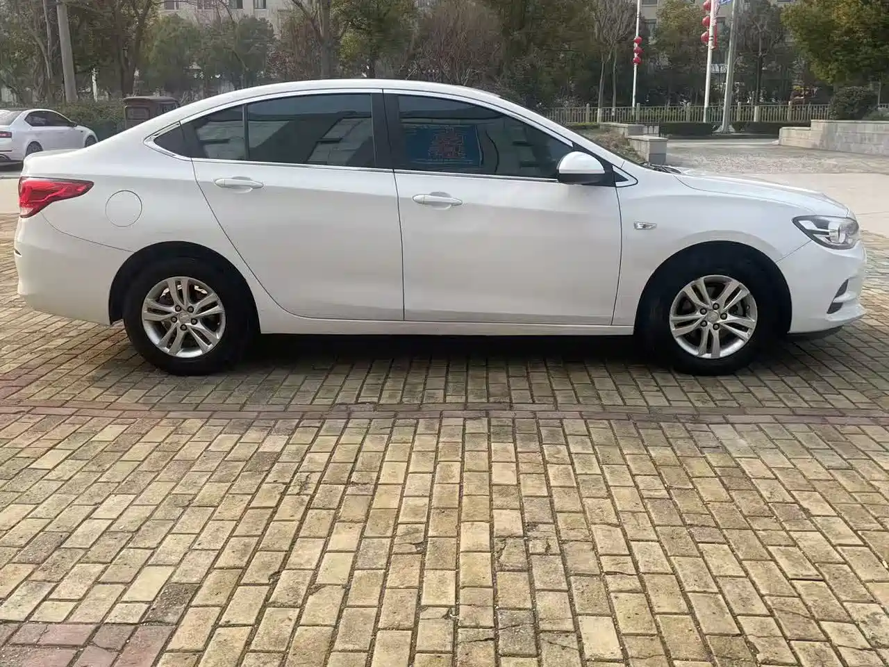 Chevrolet Cavalier 2016 1.5L Automatic Delight Edition фото 8