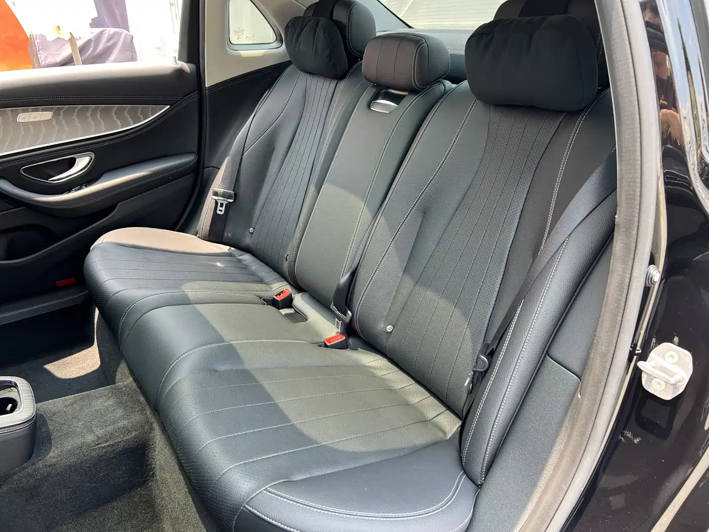 Mercedes-Benz E-Class 2023 E 300 L Fashion фото 15