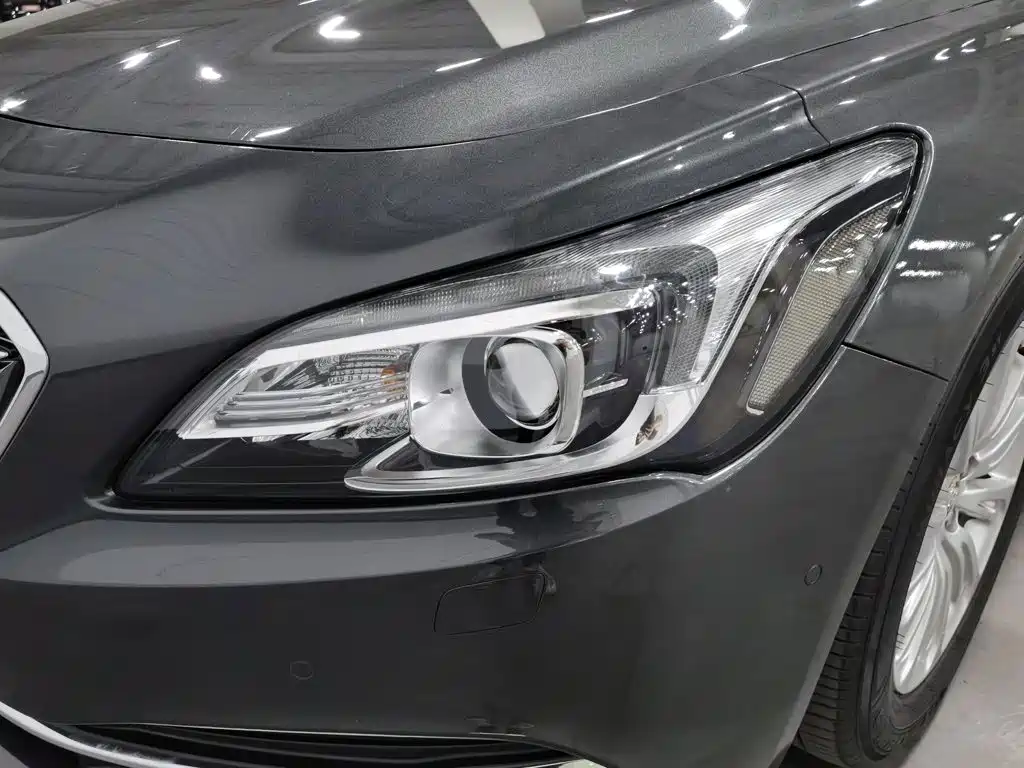 صورة 7 - Buick LaCrosse