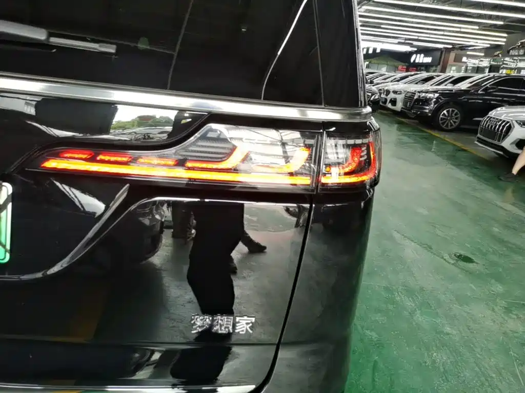 Voyah Auto Voyah Dreamer 2024 PHEV Extended Range Flagship Edition фото 8