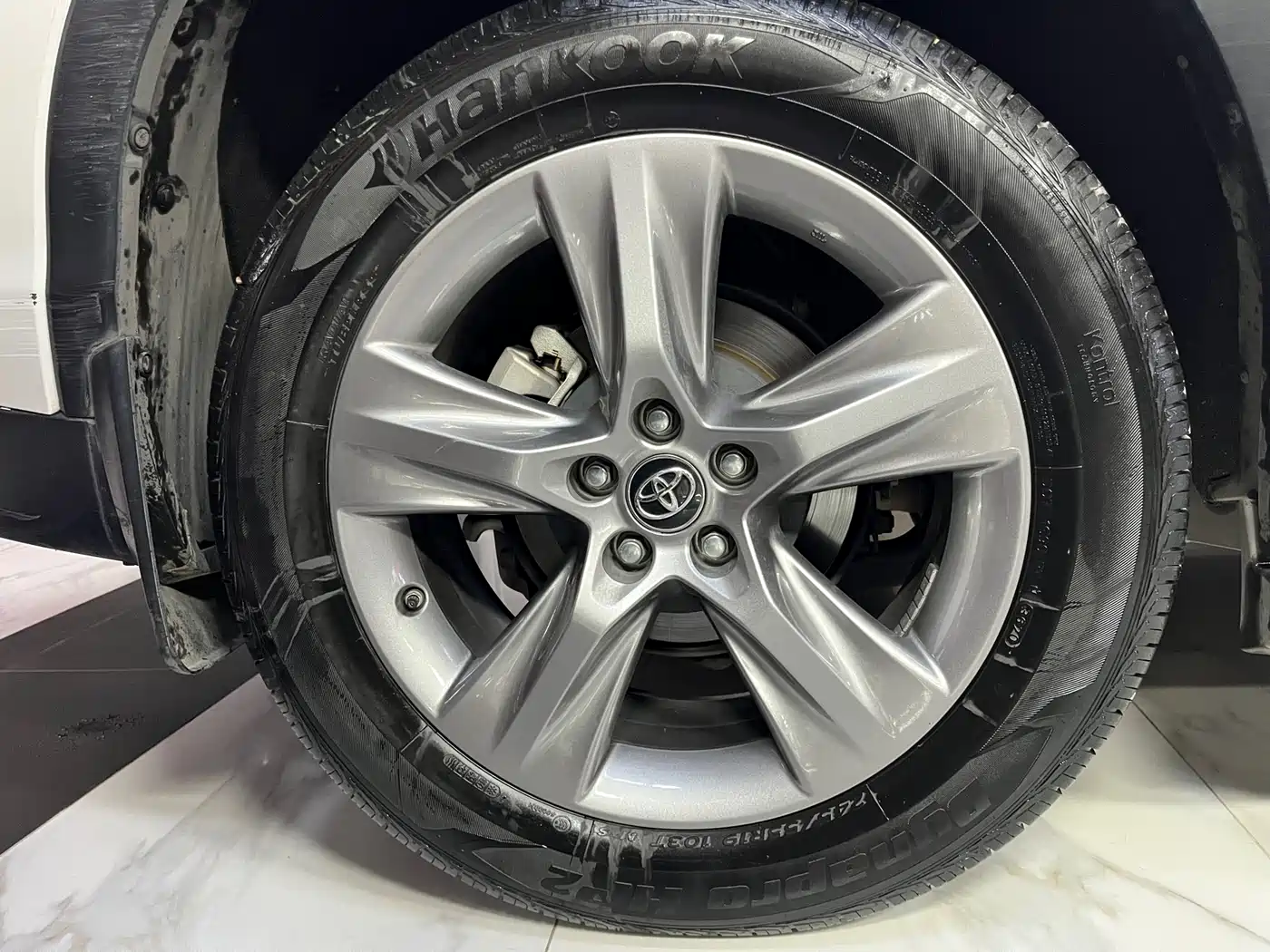 Toyota Highlander 2018 2.0T 4WD Luxury 7-seater China VI фото 13
