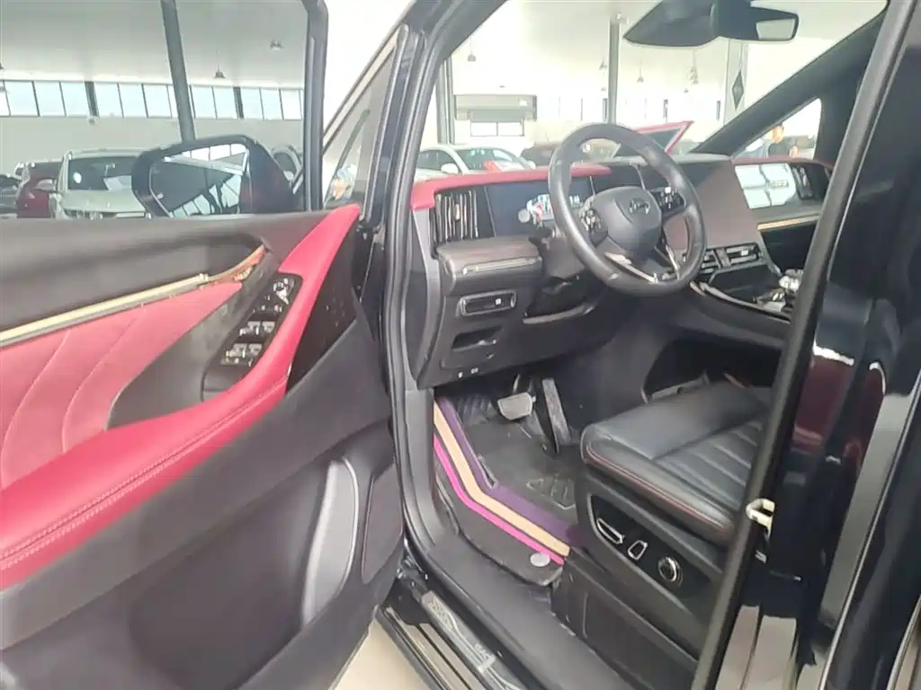 GAC Trumpchi Trumpchi M8 2023 Model Master Series 400T Ultimate Edition фото 16