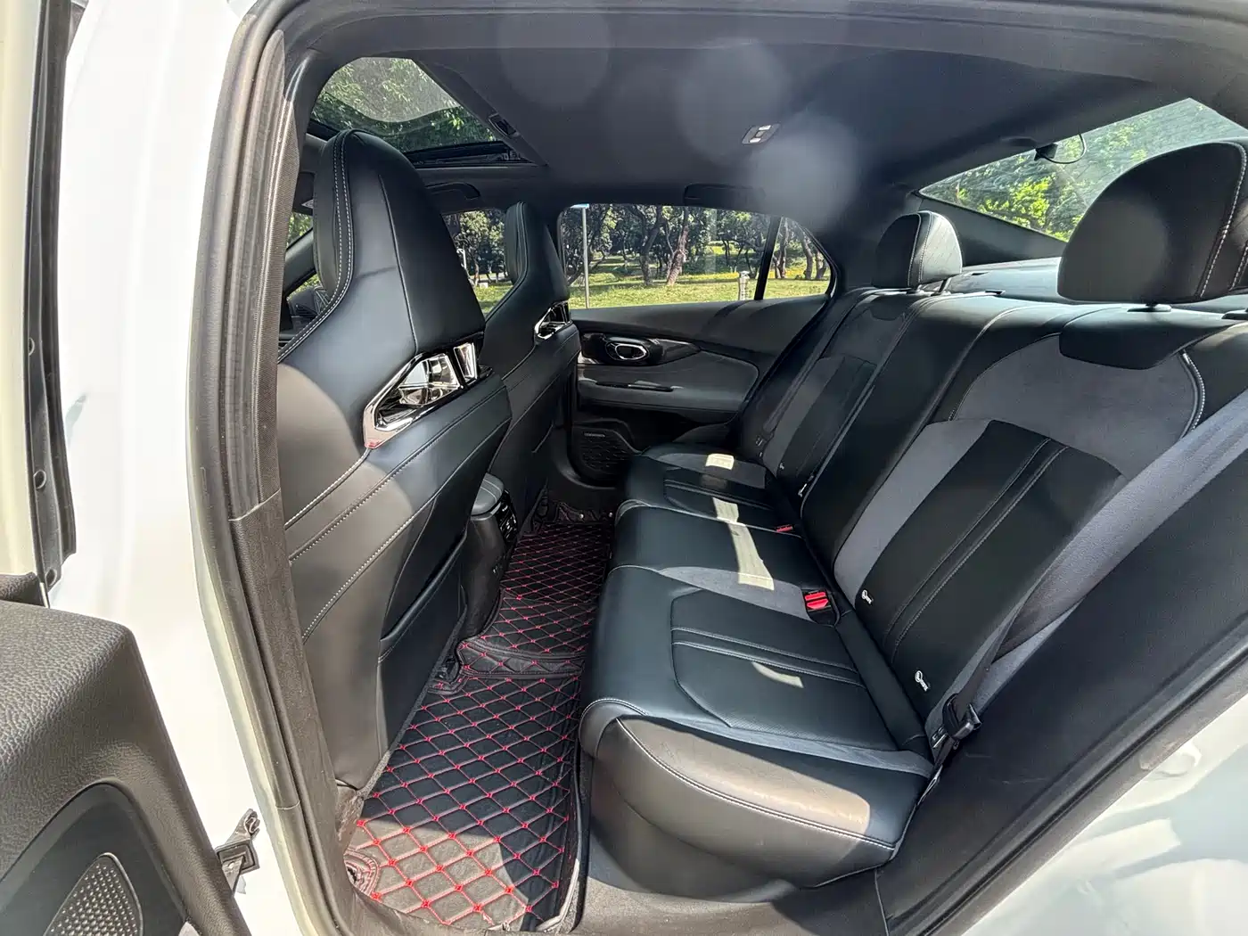 GAC Trumpchi Trumpchi Emkoo 2023 400T Automatic R PRO фото 12