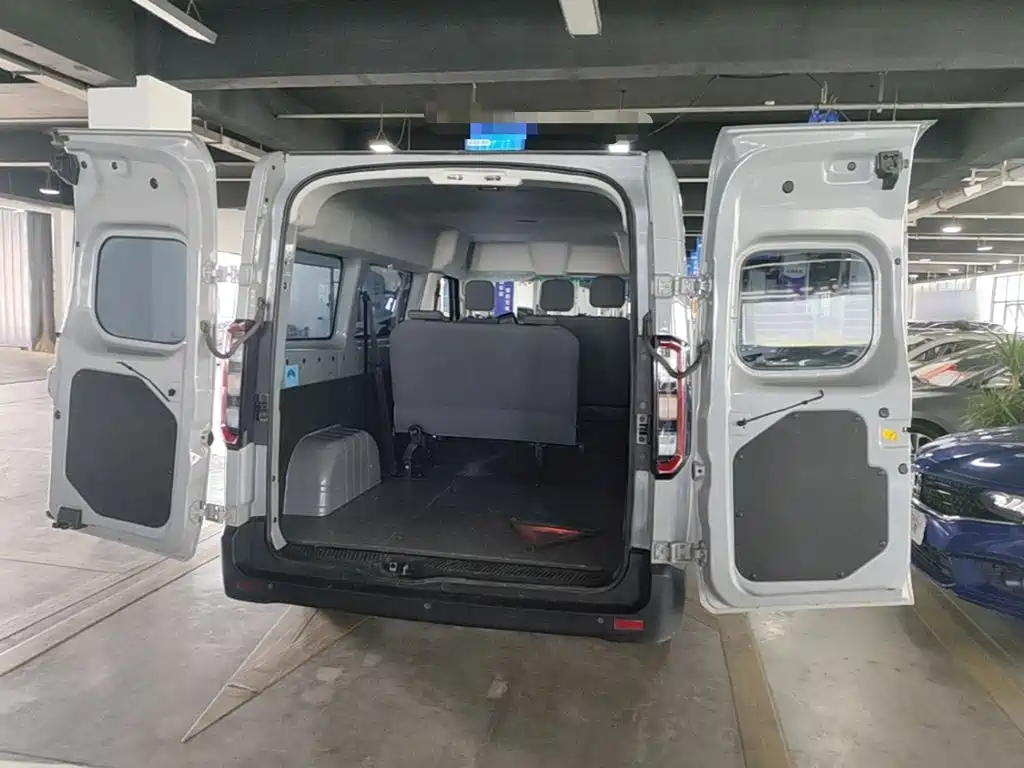 Yuan Cheng Farizon Super VAN 2025 2025 Journey Edition Action Pack 68kWh