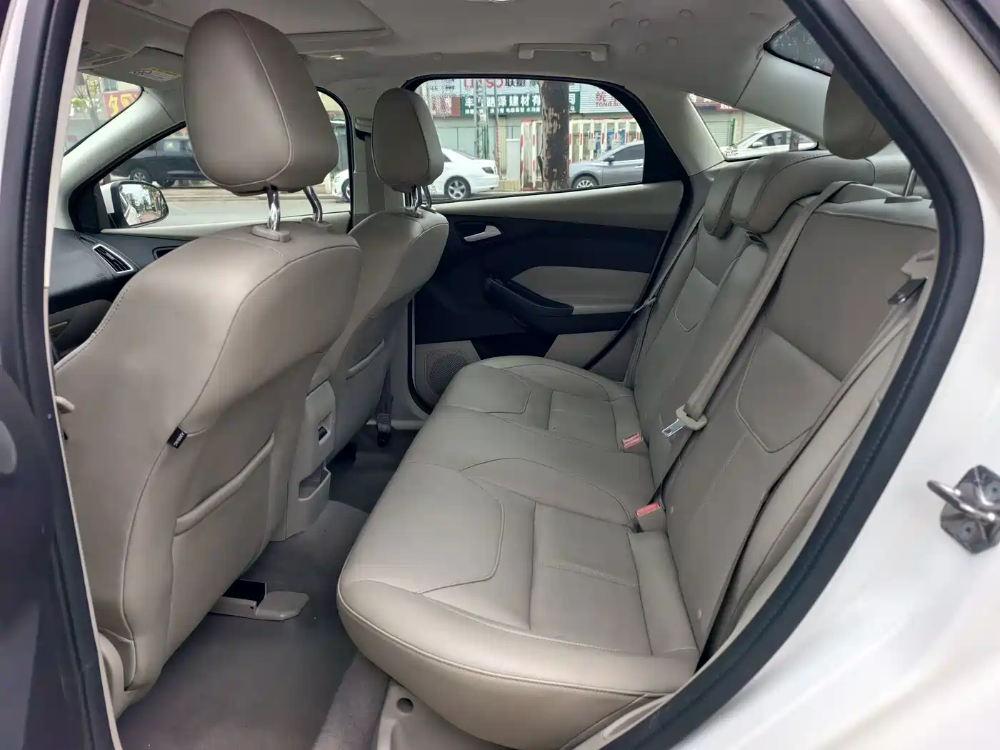 Фото 6 - Ford Focus