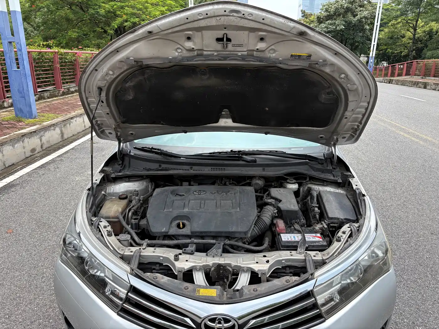 Toyota Corolla 2014 1.6L CVT GL фото 8