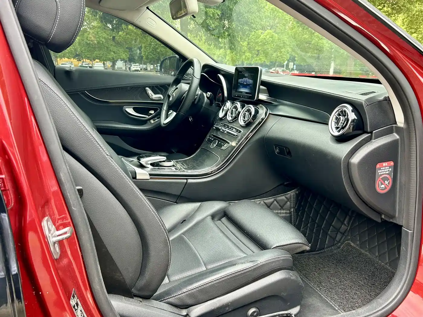Mercedes-Benz C-Class 2016 C 180 L Sport фото 16