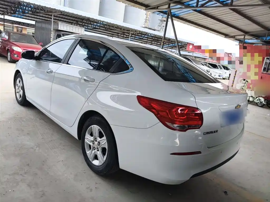 Chevrolet Cavalier 2016 1.5L Manual Enjoyment Edition фото 5