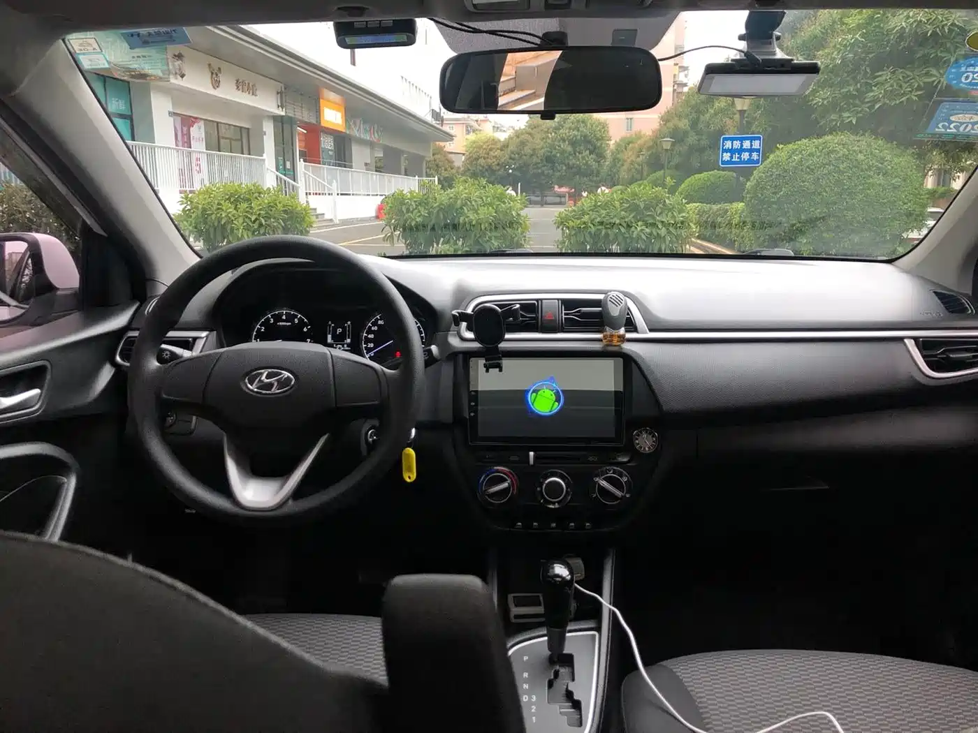 Hyundai Verna 2017 1.4L Auto Jump Edition (China V) фото 6