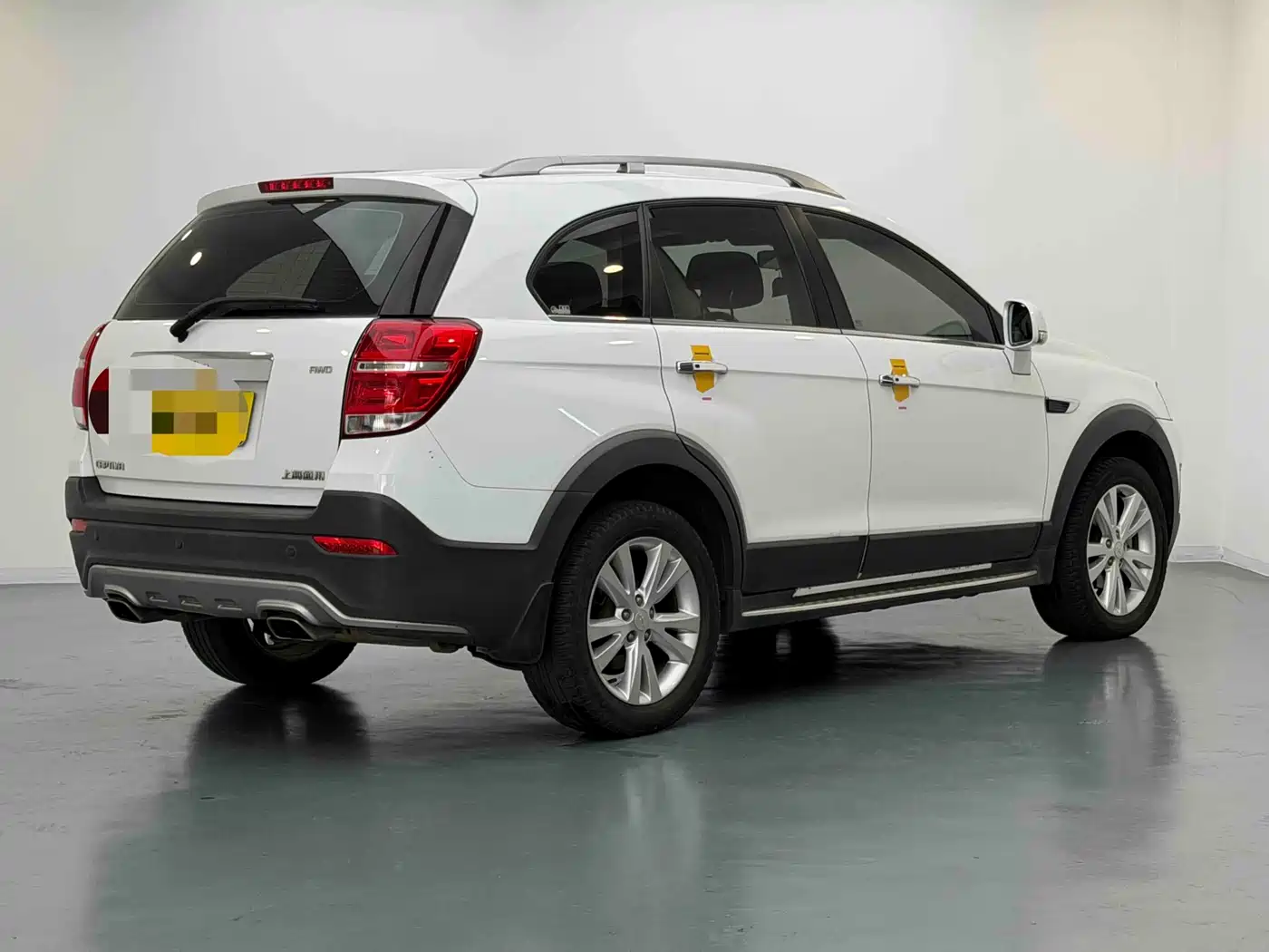 Chevrolet Captiva 2015 2.4L AWD Flagship 7-Seater фото 4