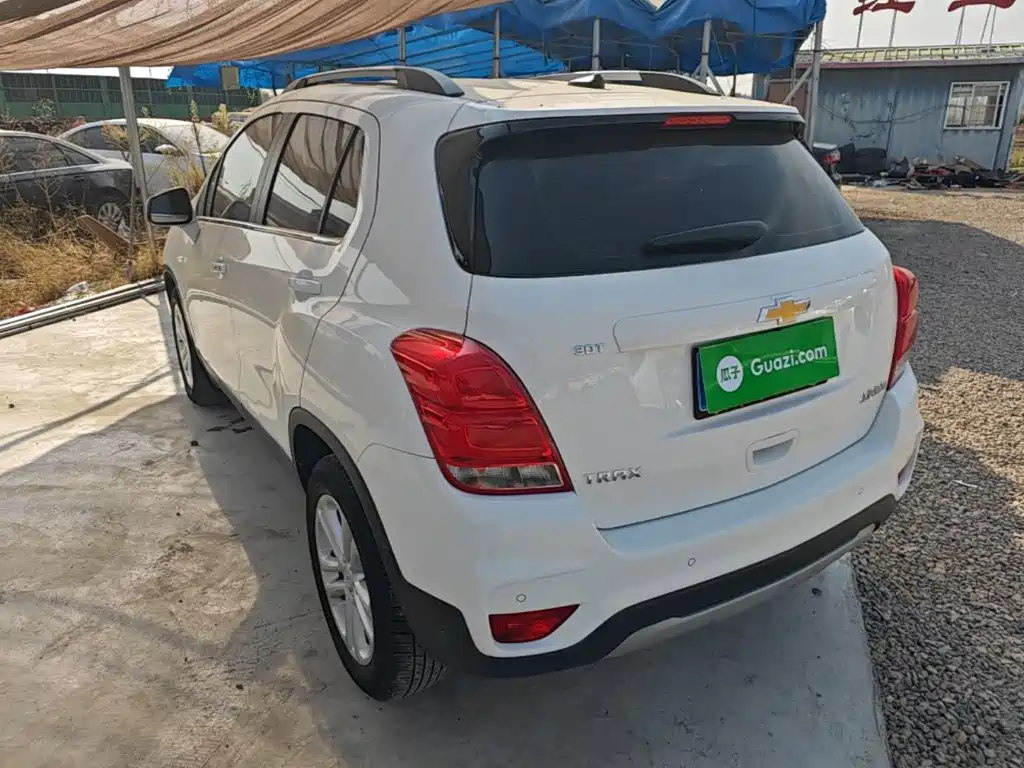 Фото 5 - Chevrolet Trax