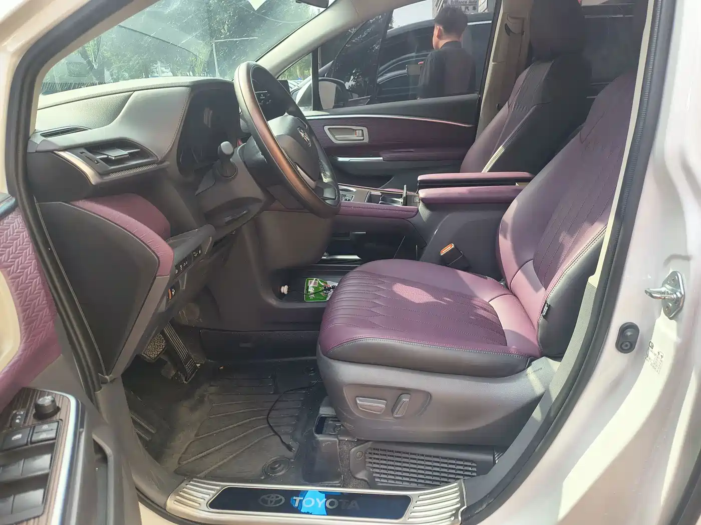 Toyota Sienna 2025 2024 2.5L Hybrid Comfort Edition