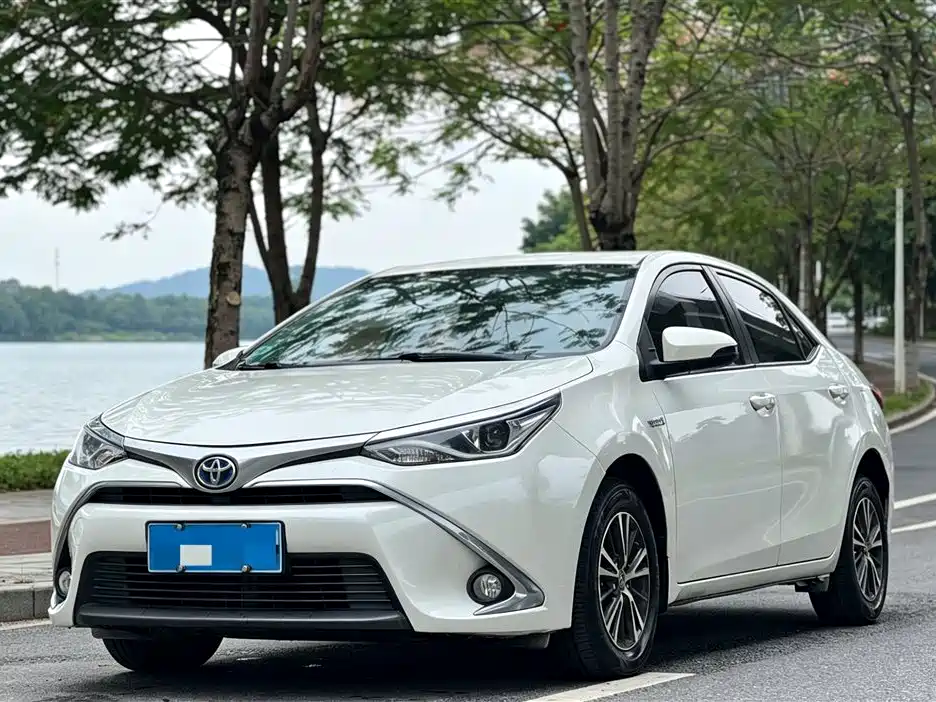 Toyota Levin 2016 Hybrid 1.8H GS E-CVT Elite Sunroof