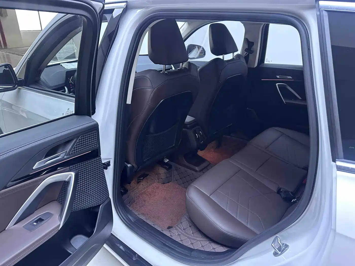 BMW X1 2023 sDrive20Li X Design Package фото 9