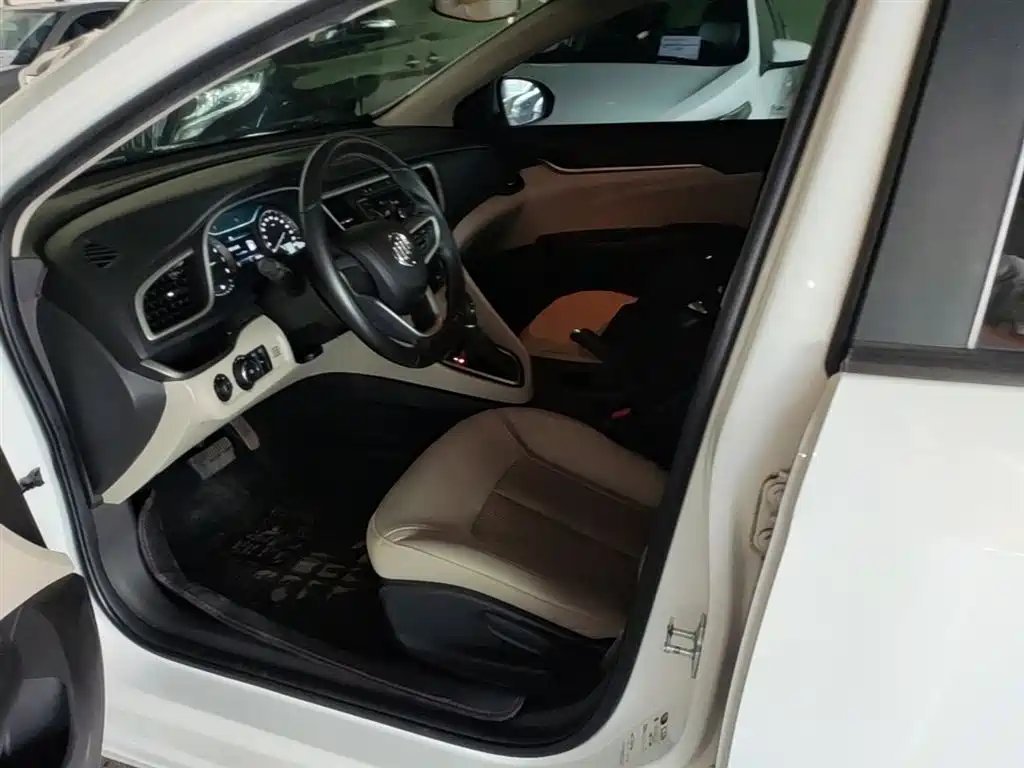 Buick Excelle 2017 15N Automatic Elite фото 15