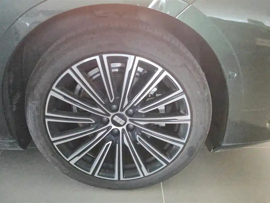 Geely Galaxy Galaxy Xingyao 8 2025 130km EM-P Starship Edition фото 6