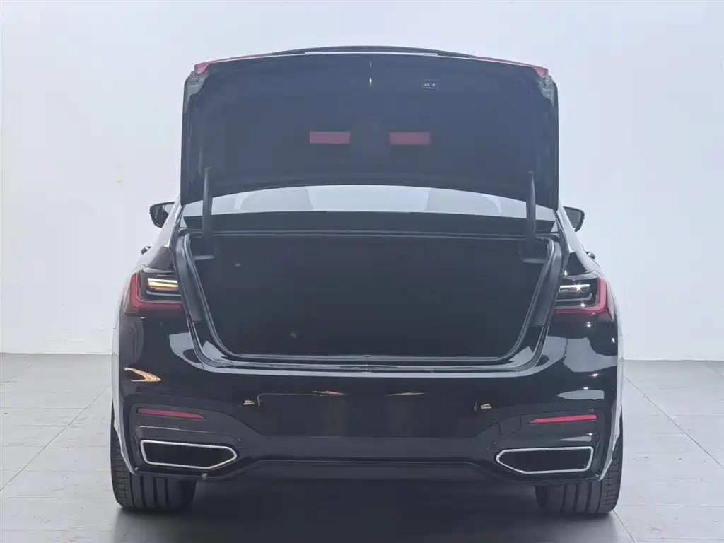 BMW 7 Series 2019 Facelift 740Li Exclusive M Sport Package фото 6