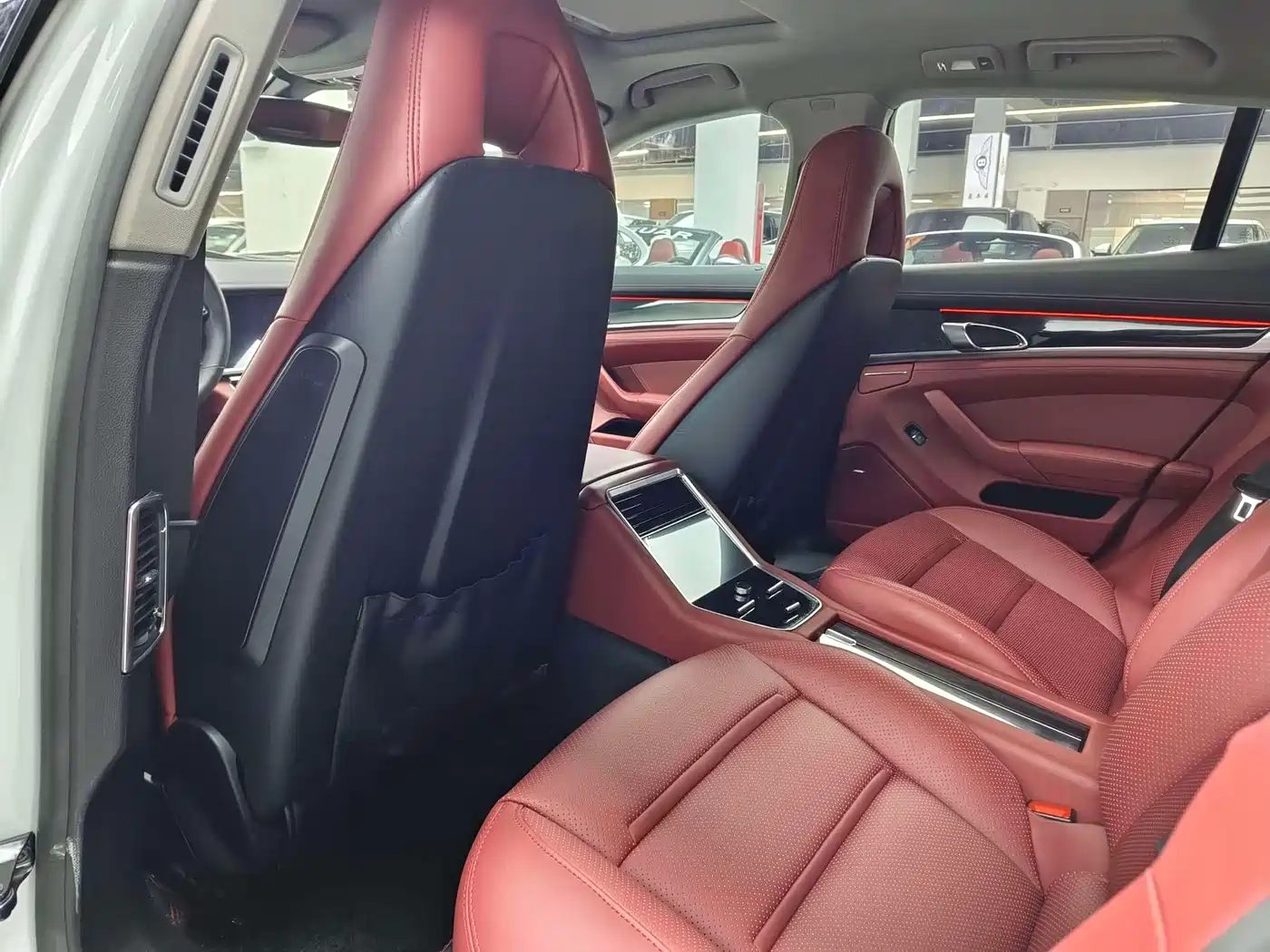 Porsche Panamera 2014 Panamera 3.0T фото 9