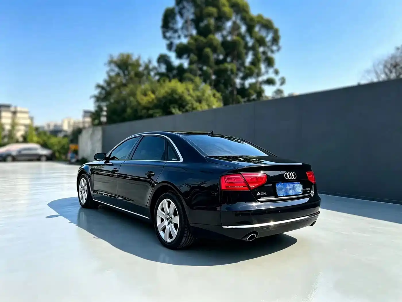Фото 6 - Audi A8