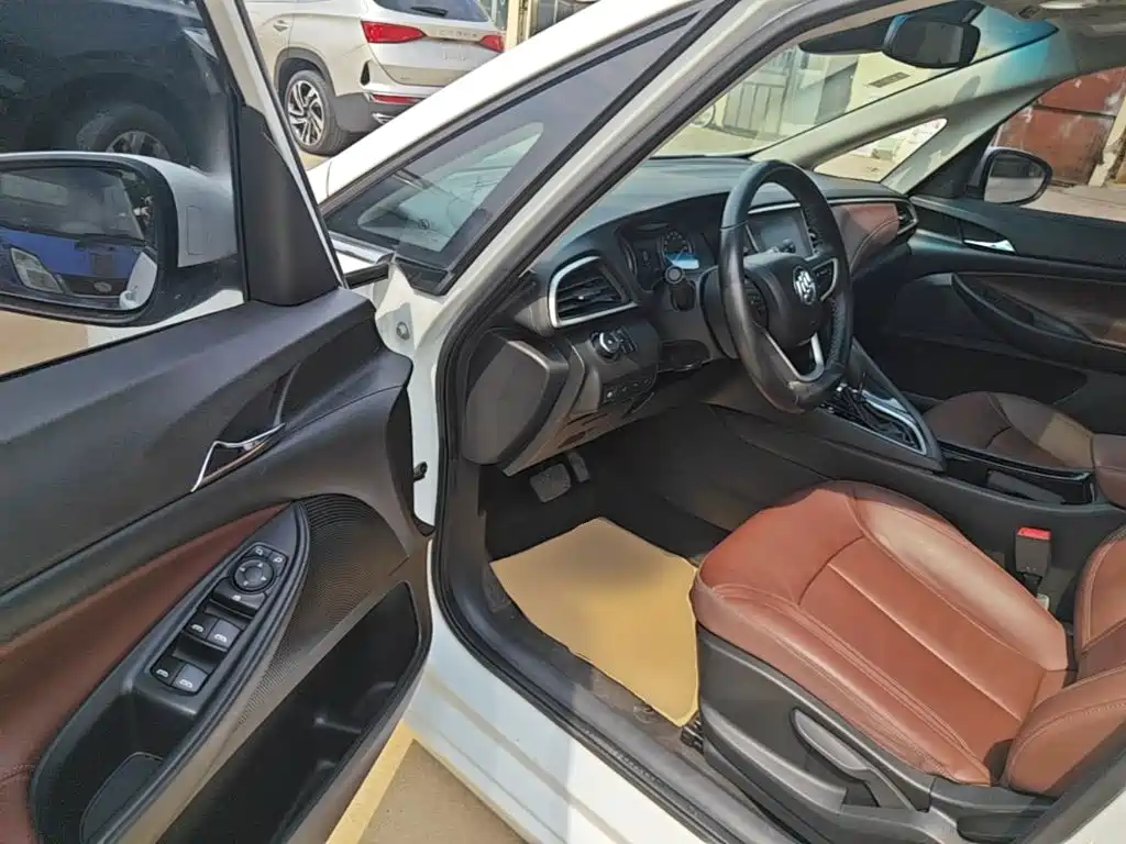 Buick GL6 2018 2018 18T 6-Seater Premium