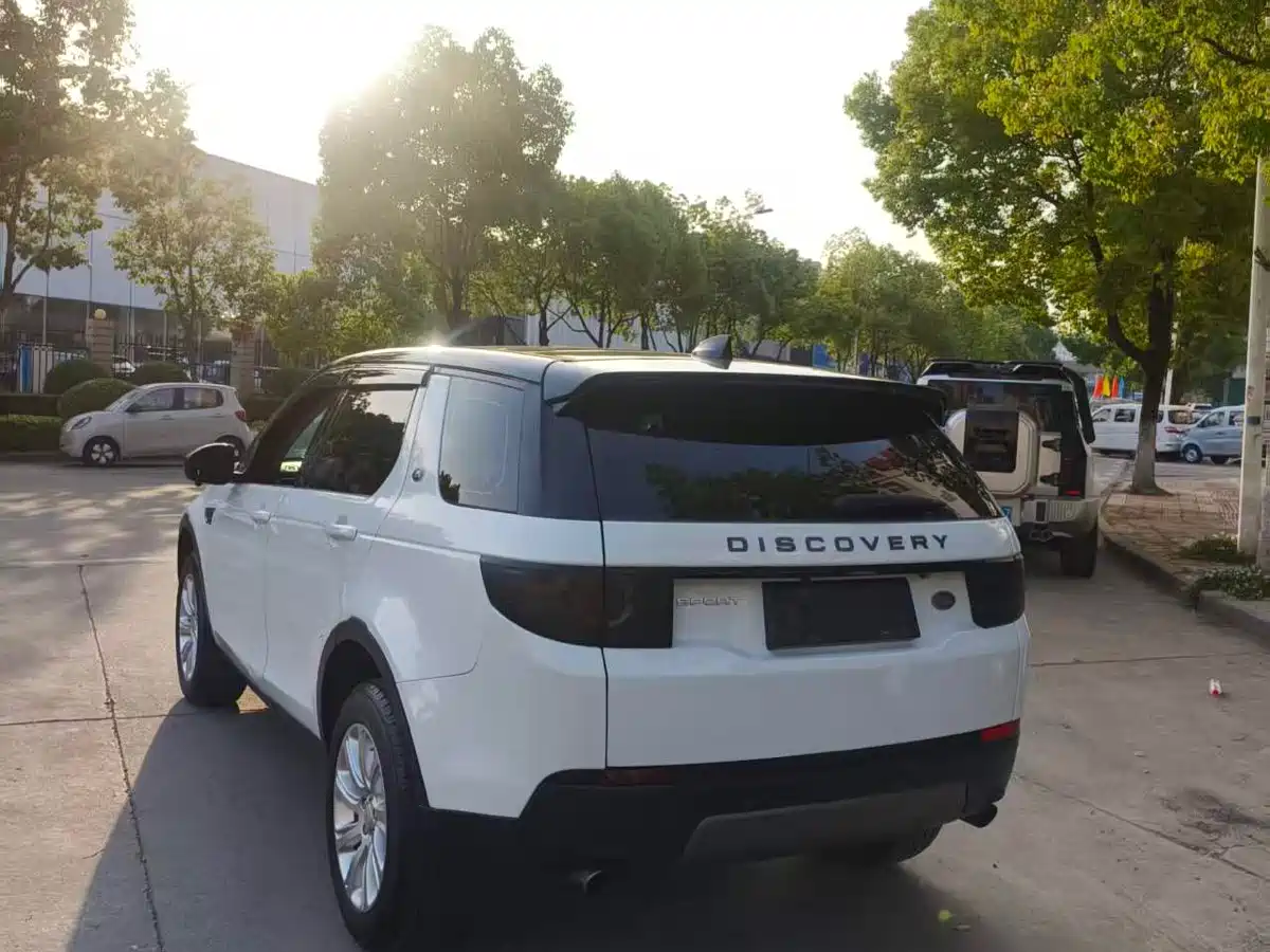 Land Rover Discovery Sport 2018 240PS SE Edition фото 7