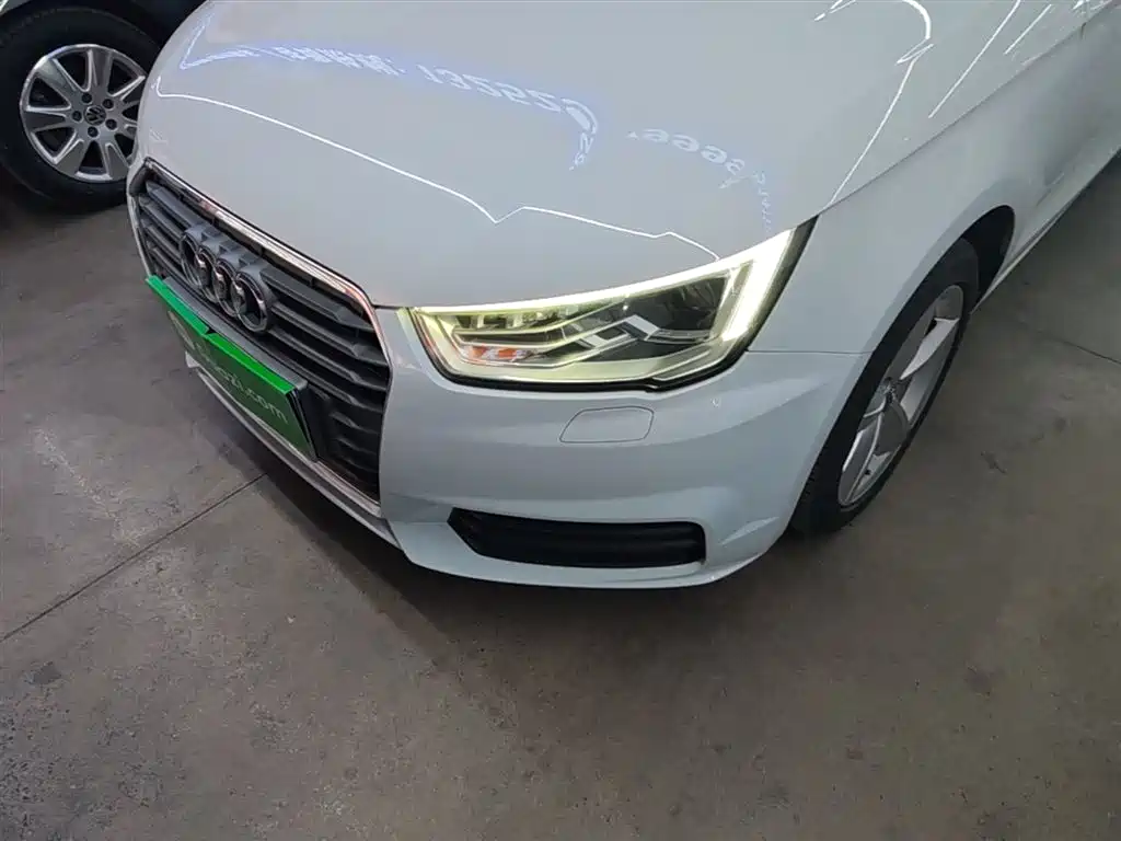 Audi A1 2019 2016 30 TFSI Sportback Design Style Edition