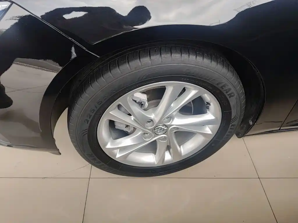 Фото 23 - Buick Regal