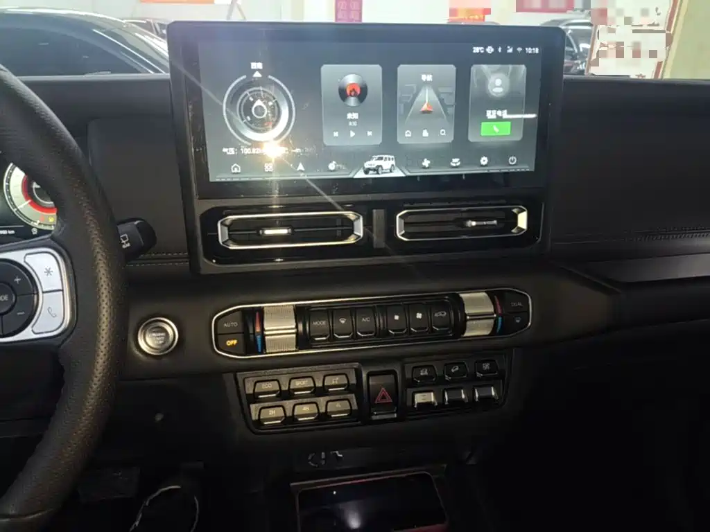 212 T01 2025 2024 2.0T Explorer