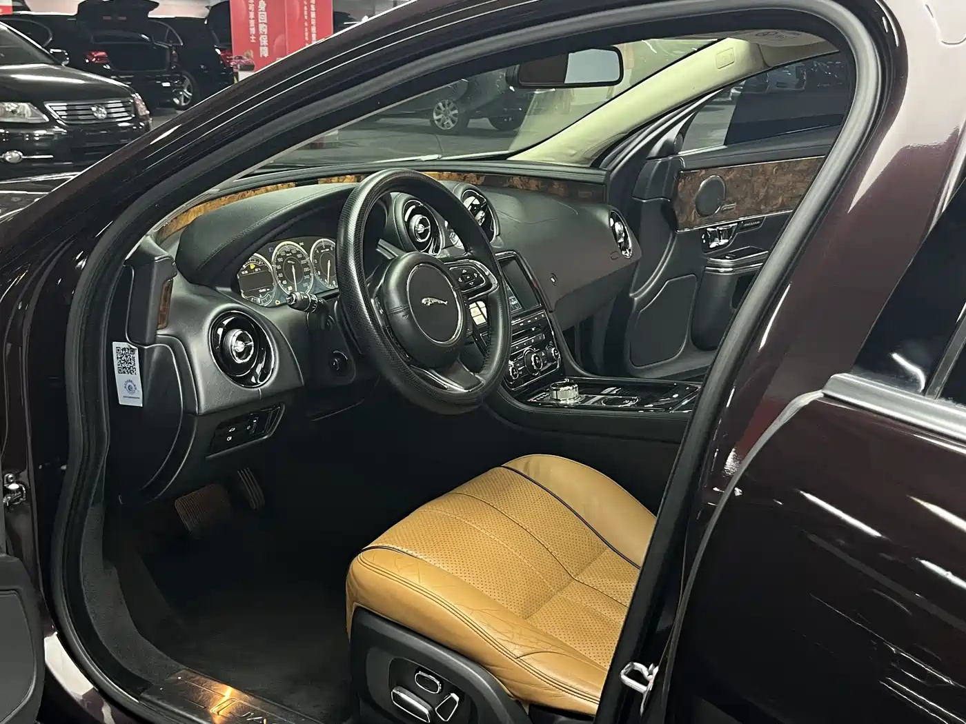 Jaguar XJ 2015 XJL 3.0 SC AWD Panorama Business фото 8