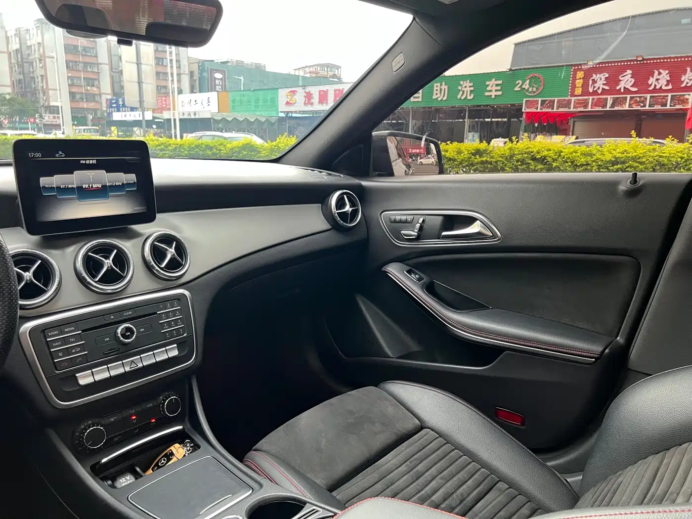 Mercedes-Benz CLA (Import) 2018 CLA 220 4MATIC фото 21