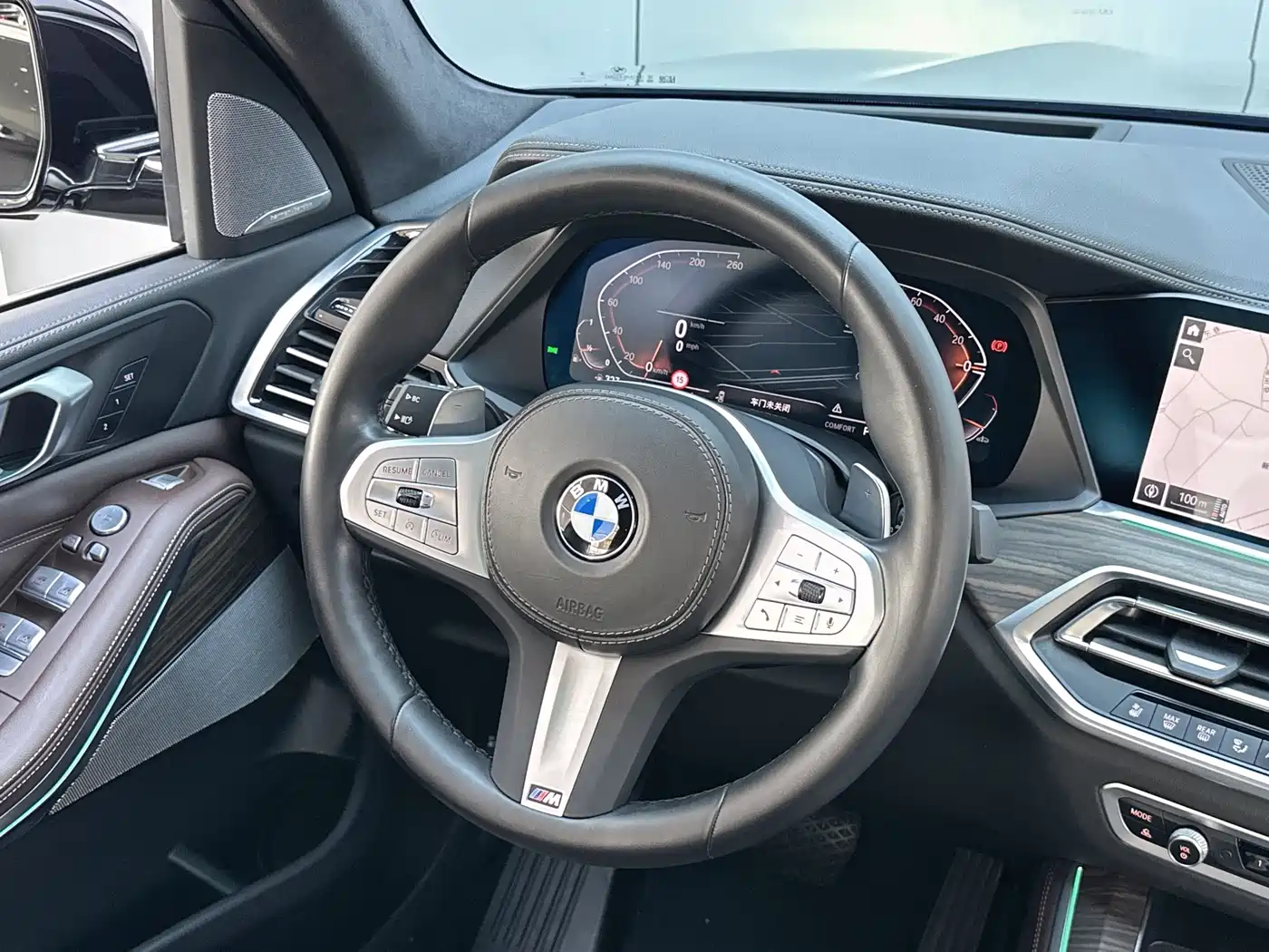 BMW X5 2022 Model xDrive 40Li M Sport Package фото 10