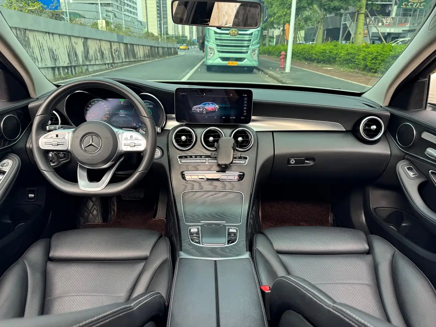 Mercedes-Benz C-Class, миниатюра 13