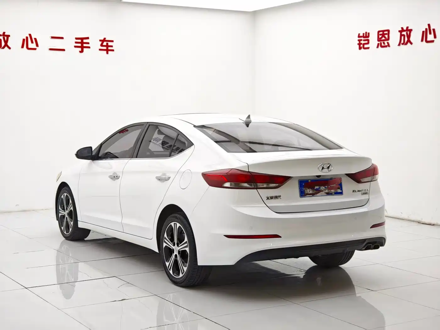 Hyundai Elantra 2018 1.4T DCT Dynamic·Vitality Model фото 14