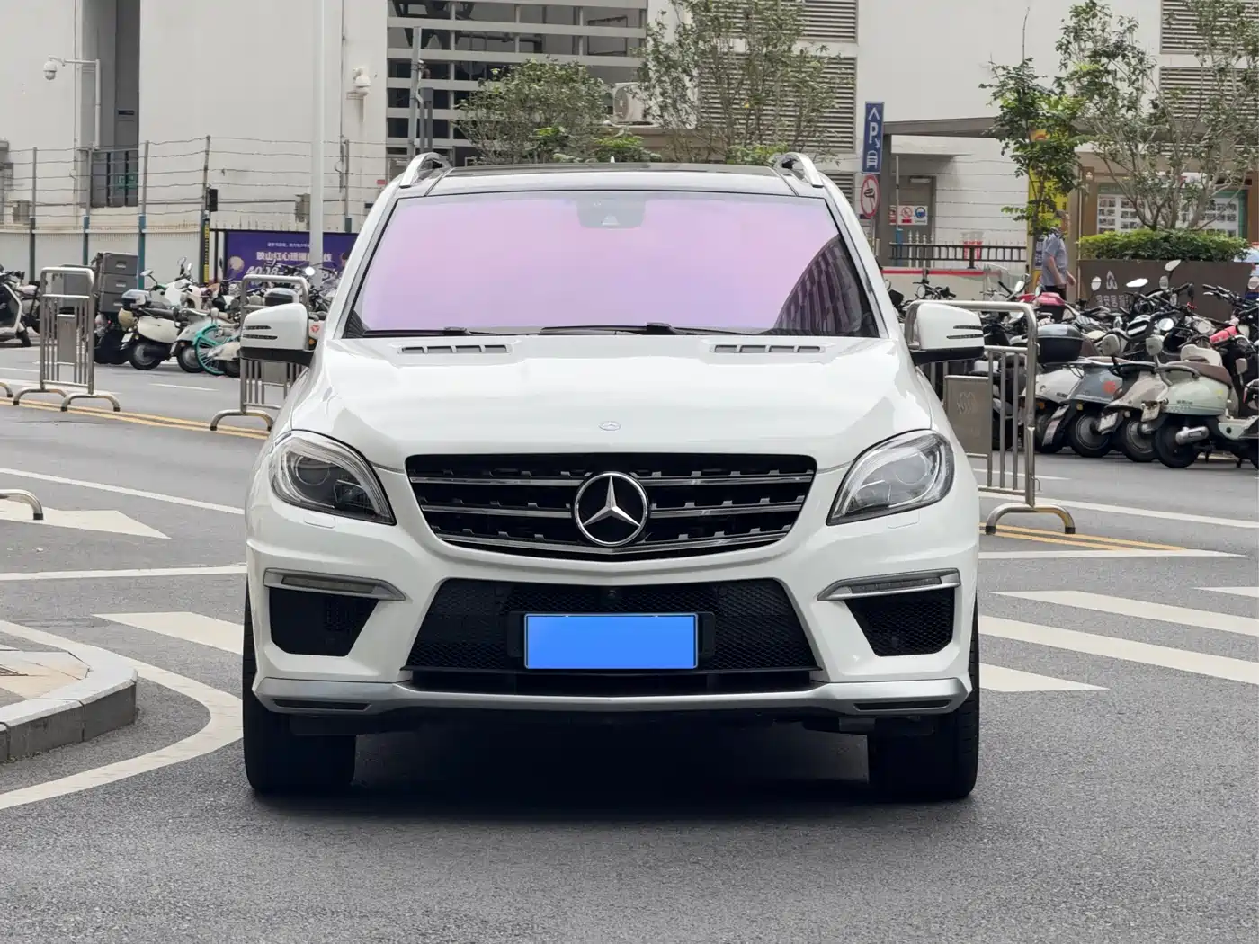 Mercedes-Benz M-Class AMG 2014 AMG ML 63 фото 2